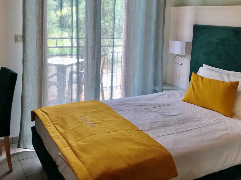 Hotel 3 Stelle a Limone sul Garda con Piscina e Vista Lago nel centro di Limone sul Garda