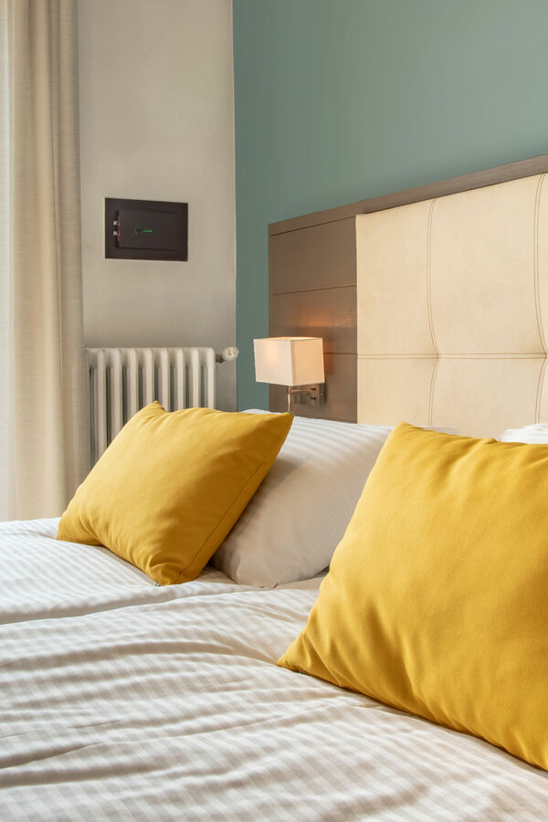 Hotel 3 Stelle a Limone sul Garda con Piscina e Vista Lago nel centro di Limone sul Garda F.LLI GIRARDI DI GIRARDI GIANPAOLO E C. SAS | Sleep with view